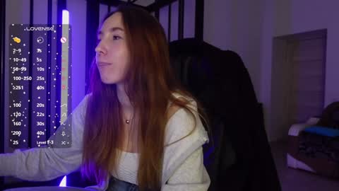 Snapshot of agelina_summer chatting on January 26, 6:16 pm Agelina Lilly Laura online show from January 26, 6:16 pm
