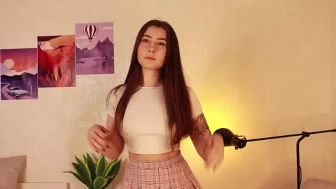 Call me Melissa online show from November 23, 6:38 am