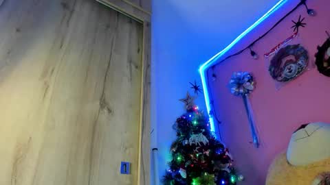  ines  online show from November 30, 3:38 pm