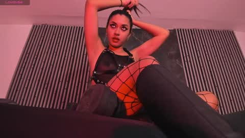 agnes_jones online show from January 10, 2:13 pm