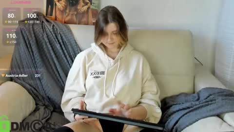 Snapshot of agnes_passero chatting on September 18, 8:57 am Agnes online show from September 18, 8:57 am