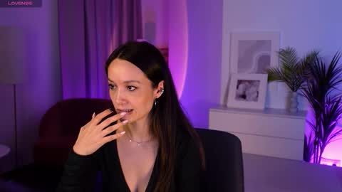 Agnes online show from November 29, 11:09 pm