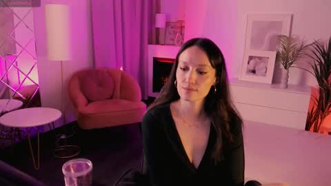 Snapshot of agnes_sky chatting on September 26, 8:45 am Agnes online show from September 26, 8:45 am