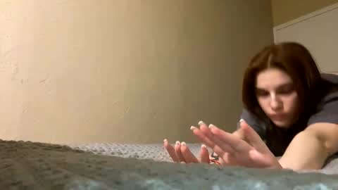 Agnes online show from April 6, 10:33 pm