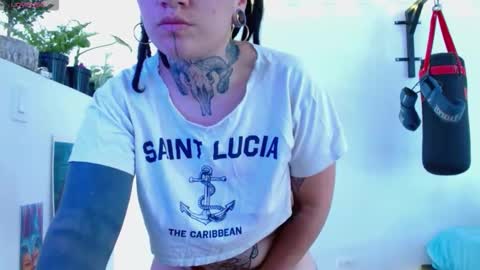 Agness online show from November 3, 5:28 pm