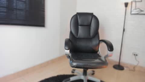 Ahmara  online show from January 13, 11:47 am