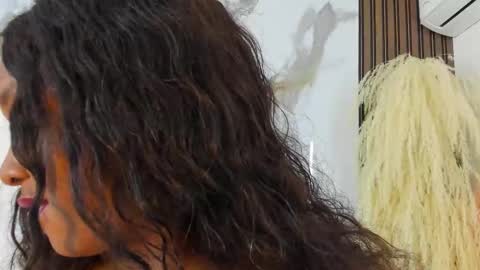 Snapshot of aidaadams chatting on February 16, 5:04 am Aida online show from February 16, 5:04 am