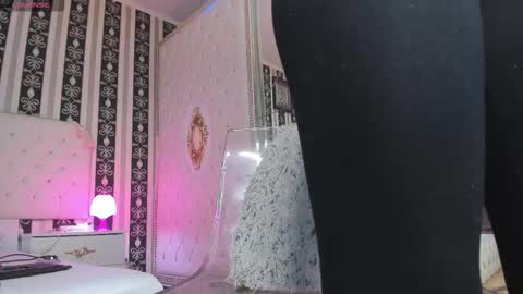 Snapshot of aidasina chatting on October 26, 8:04 pm aidasina online show from October 26, 8:04 pm