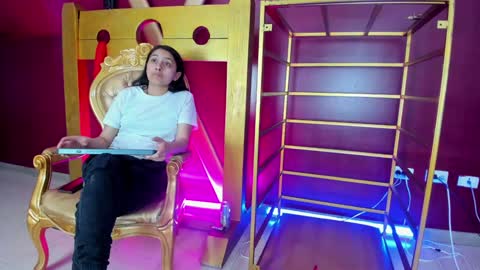  Aiko   Samantha  online show from January 13, 7:53 pm