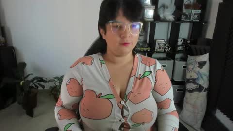 Snapshot of aikadreams chatting on January 22, 12:38 pm Catalina online show from January 22, 12:38 pm
