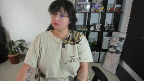 Snapshot of aikadreams chatting on February 8, 1:44 pm Catalina online show from February 8, 1:44 pm