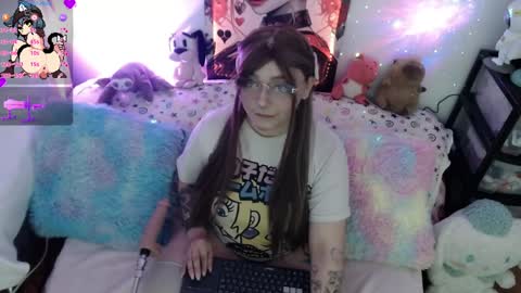 Snapshot of aiko_yagami chatting on February 9, 4:25 am Aiko online show from February 9, 4:25 am