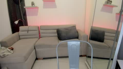 Alisson online show from April 10, 7:53 pm