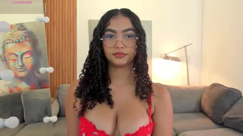 Snapshot of ailann_ chatting on October 8, 8:02 pm Alisson online show from October 8, 8:02 pm