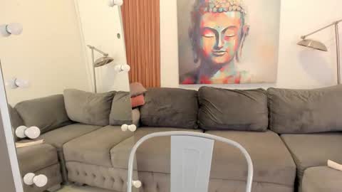 Snapshot of ailann_ chatting on October 31, 8:13 pm Alisson online show from October 31, 8:13 pm