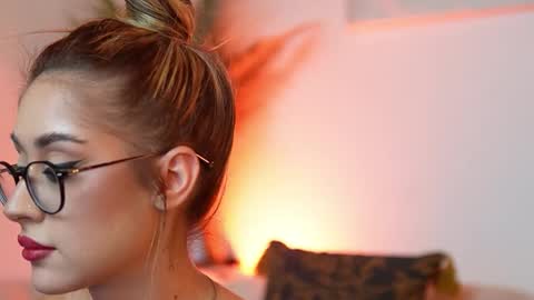  Aileen  online show from October 8, 11:53 pm