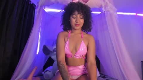 ailen and aria online show from October 14, 10:51 am