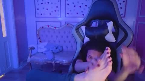 ailen online show from September 9, 2:44 am