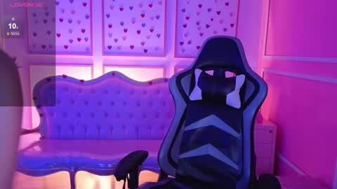 ailen online show from September 25, 3:05 am