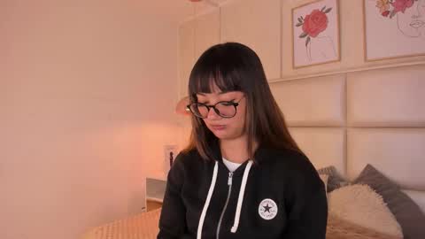 Aily Yozuko online show from February 26, 2:43 am