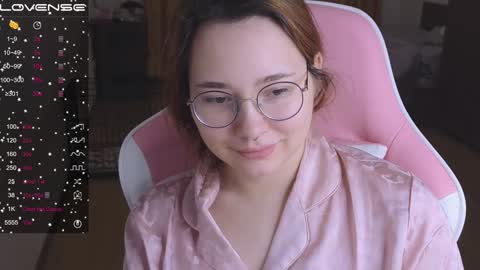 airyhill online show from December 7, 3:41 pm