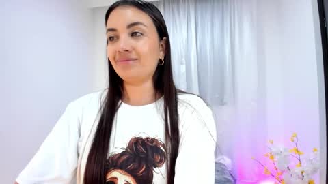 Aisha online show from October 22, 10:15 pm