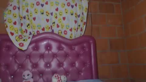 Snapshot of aisha_koswell3 chatting on February 20, 11:54 pm aisha koswell3 online show from February 20, 11:54 pm