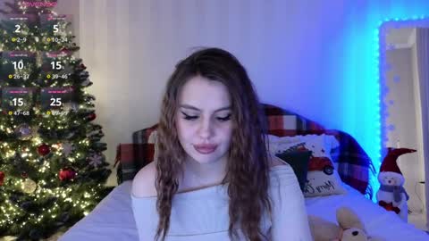 Snapshot of aisha_riley chatting on December 17, 2:00 pm Aisha online show from December 17, 2:00 pm