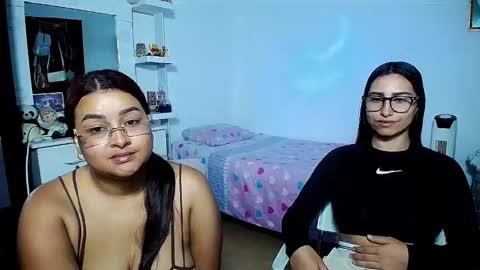 aisha_stacey0410 online show from February 10, 3:37 pm