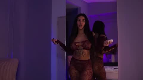 Snapshot of aishaadevoe chatting on October 14, 6:43 pm Maddy online show from October 14, 6:43 pm