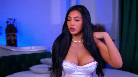 Maddy online show from November 16, 7:36 pm