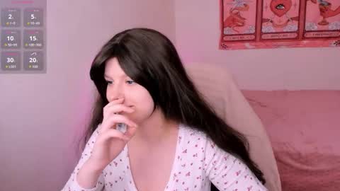 Aisha online show from October 9, 9:35 am