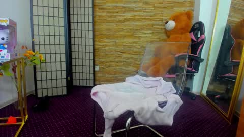 Aisha online show from December 20, 8:07 am