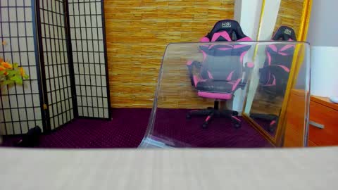 Aisha online show from January 8, 5:44 am