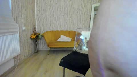 Aisha online show from January 9, 5:23 am