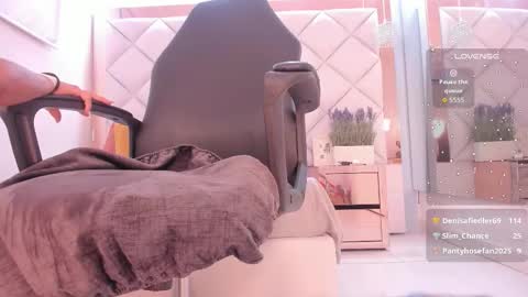 aisha online show from September 11, 11:27 pm