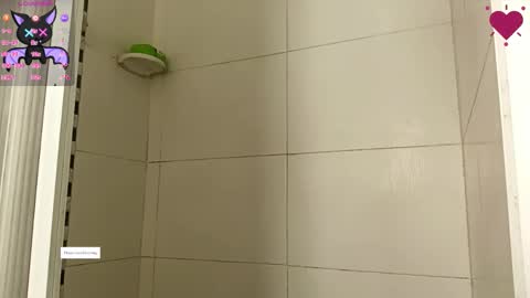 aishelyng20 online show from October 22, 6:40 am