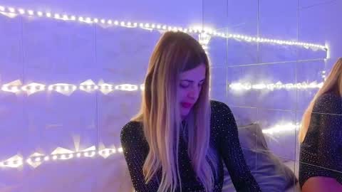 Aisha online show from September 26, 5:49 am