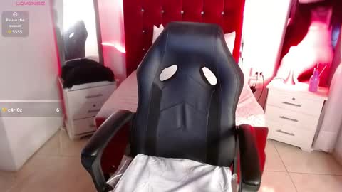 Snapshot of aixiasaenz chatting on September 24, 10:31 pm wanda online show from September 24, 10:31 pm