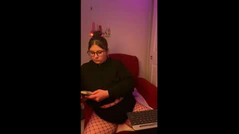 ajsquirts online show from November 7, 12:11 pm