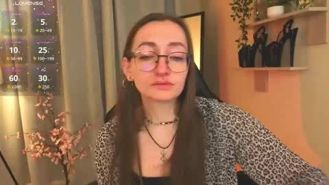 akaheby online show from April 14, 5:46 pm