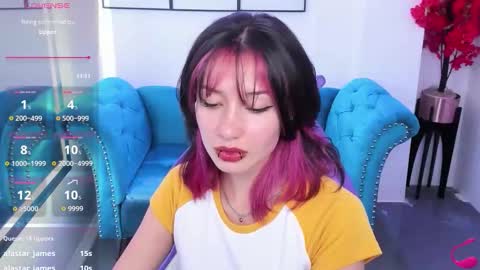 Azaka  online show from January 7, 5:49 pm