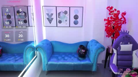 Azaka  online show from November 25, 12:40 pm