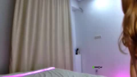 Hi Im Oli online show from November 9, 1:22 am