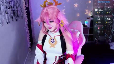 Snapshot of aki__ra chatting on February 28, 8:39 pm Aki online show from February 28, 8:39 pm