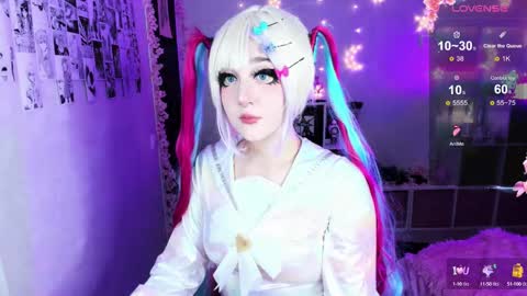 Snapshot of aki__ra chatting on February 10, 1:14 am Aki online show from February 10, 1:14 am