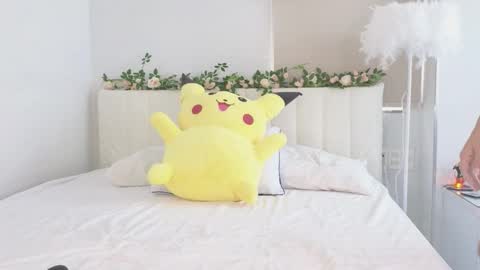 Snapshot of akina_star chatting on October 6, 3:12 am akina_star online show from October 6, 3:12 am