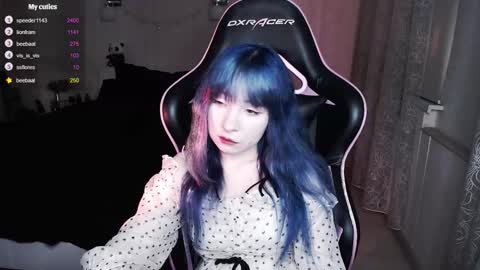 akirahartyx online show from October 7, 3:49 pm