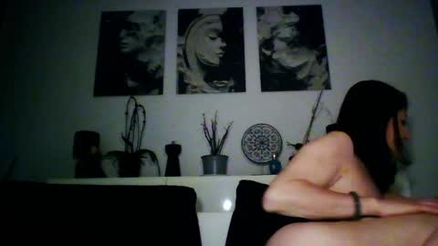 MIHAELA online show from April 4, 5:23 pm