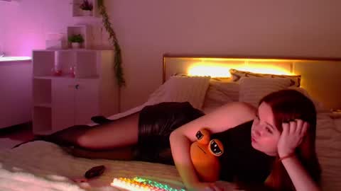 Evelin online show from July 11, 5:35 pm